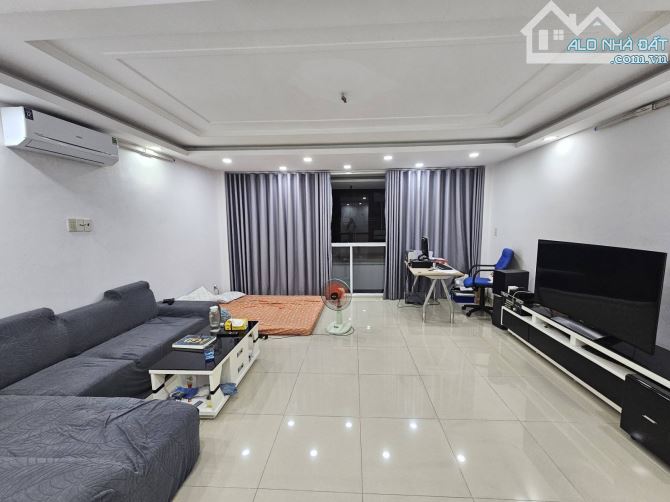 NHÀ 2 MẶT TIỀN HẺM TRẦN QUANG DIỆU – QUẬN 3 – HẺM THÔNG – NỞ HẬU – 10.9 TỶ! - 1