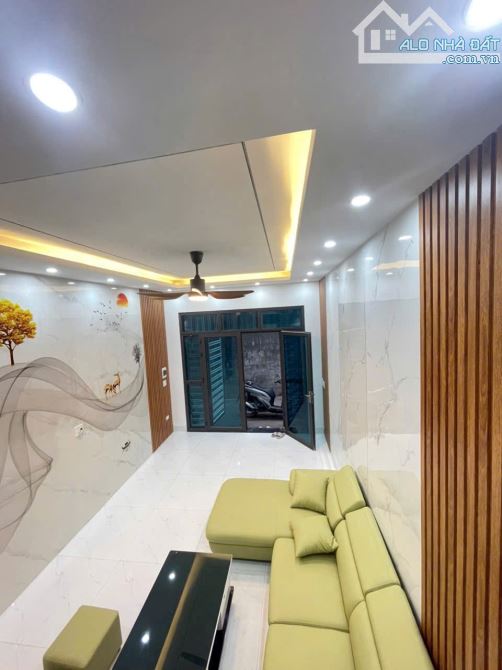 👍Cần bán nhà 3 tầng  khung cột , cửa siêu chắc chắn tại ngõ phố Quang Trung (Rặng Nhãn) - - 1