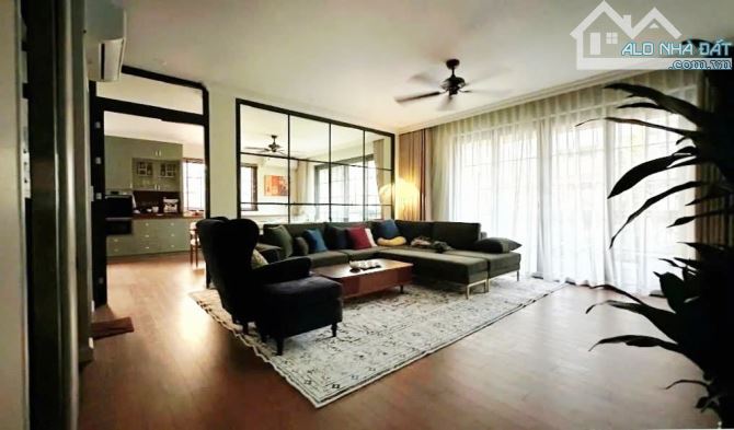 SIÊU PHẨM LÔ GÓC PHẠM VĂN ĐỒNG - MẶT TIỀN 10M, GARA Ô TÔ, THANG MÁY - ĐẲNG CẤP - 1