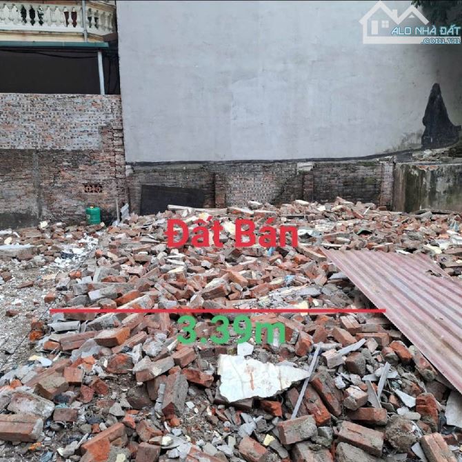 Bán đất ngõ 569 Lạc Long Quân 35 m2 mà giá chỉ 7.3 Tỷ - 1