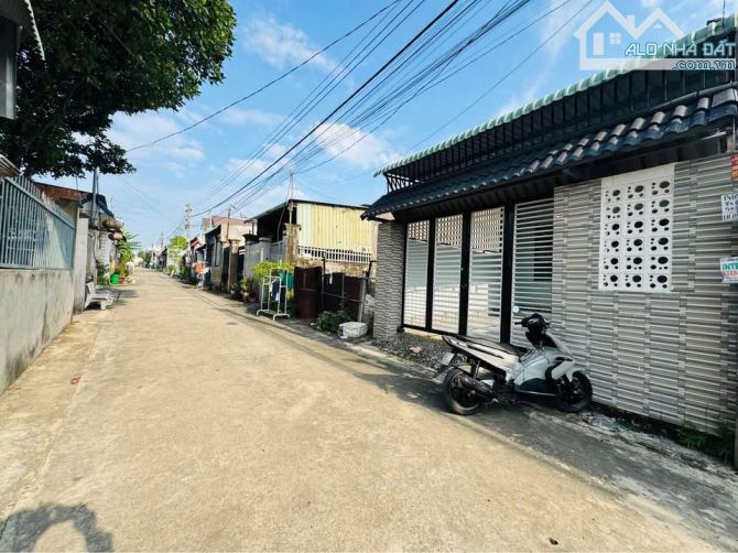 Nhà đẹp bán gấp nhà ở Thái Mỹ-Củ Chi. DT 126m2, giá 980triệu. SHR. - 1