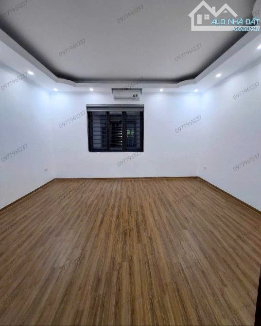 BÁN NHÀ HOÀNG QUỐC VIỆT 65m2 × 5T THANG MÁY - GARA Ô TÔ + 2 THOÁNG, Ô TÔ TRÁNH - 1