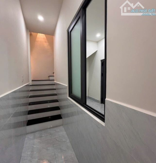 Bán nhà đẹp hẻm Hà Thanh phường nha trang gần chợ đầm - 1