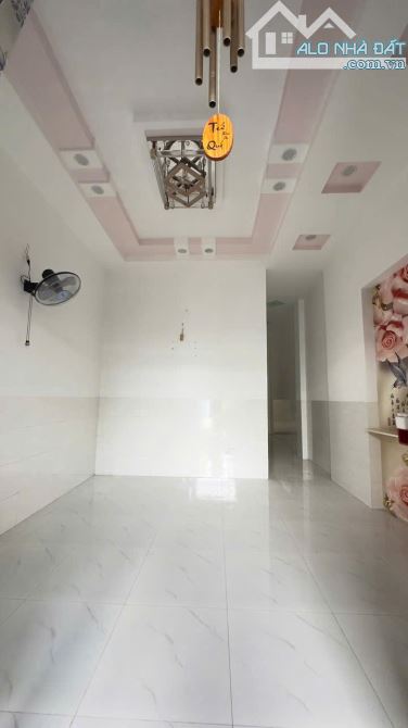 Bán nhà SR,TC, gần cây xăng 26, đường nhựa 6m thông, chỉ 2 tỷ 590 - 1