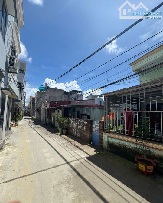 🆘🆘Hàng mới ra lò. Mua đầu tư bán hoặc xây đều hợp lý.  📍Bạt đất phân 6 lô tại 41 Hàng T - 1