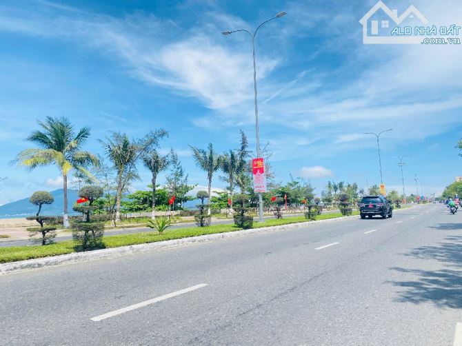 Bán Lô Đất 4 Mặt Tiền 3.582m2 ( bề ngang 196m) Mặt Tiền Võ Nguyên Giáp Quảng Nam - 1