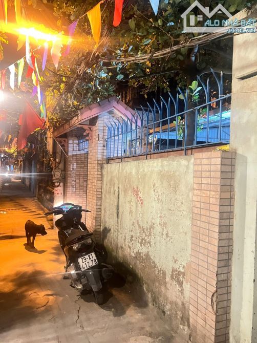 Bán Đất phố Trịnh Đình Cửu- Thanh Xuân 100M - MT 6.5M - Ngõ Thông 16.5 Tỷ. - 1