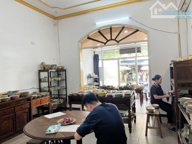Bán nhà 2 tầng trung tâm phố cổ Hội An - 1