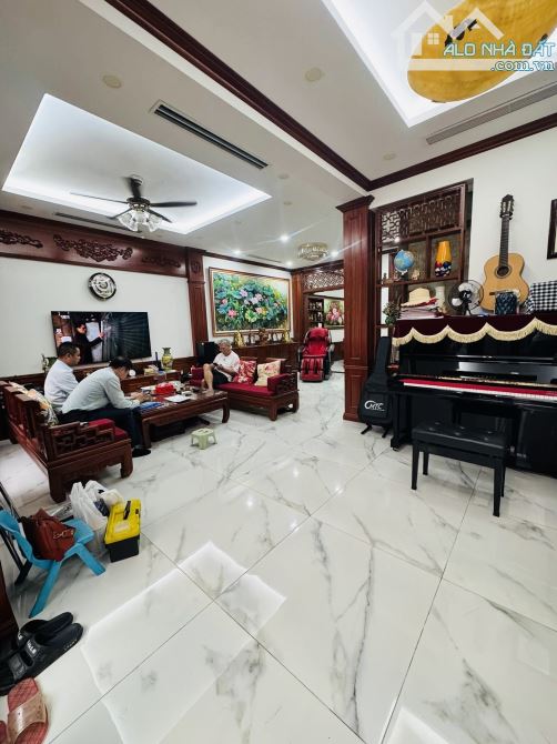 SAU LƯNG NHÀ MẶT PHỐ VŨ TRỌNG PHỤNG - 108m2, 4 tầng, 2 thoáng - ô tô đỗ - 1