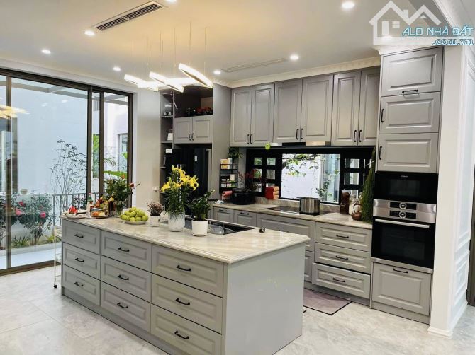 Bán Biệt Thự Kim Đồng 145m2 – MT12M2 – Giá 39 tỷ, nhà thoáng mát, nội thất nhập khẩu. - 1