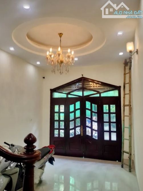 🌟 VIP! PHÂN LÔ HOÀNG CẦU - 56M2 - 2 MẶT NGÕ - VỈA HÈ Ô TÔ - GẦN HỒ – 4T CỰC THOÁNG – Ở/KD - 1