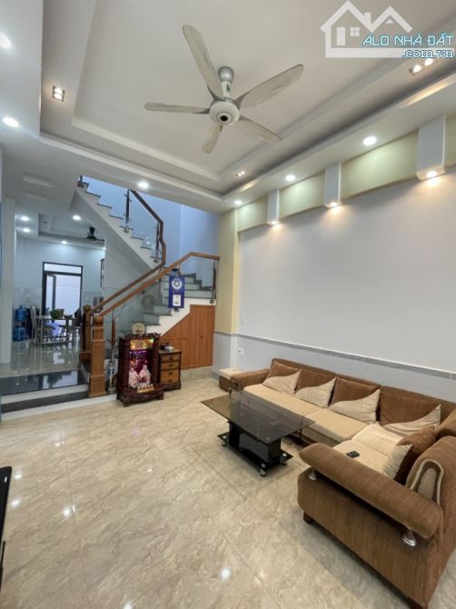 GẤP CC CẦN BÁN NHANH – NHÀ 3 TẦNG BTCT - Ô TÔ NGỦ TRONG NHÀ  NGAY LIÊN KHU 4-5 - KDC VL - 1