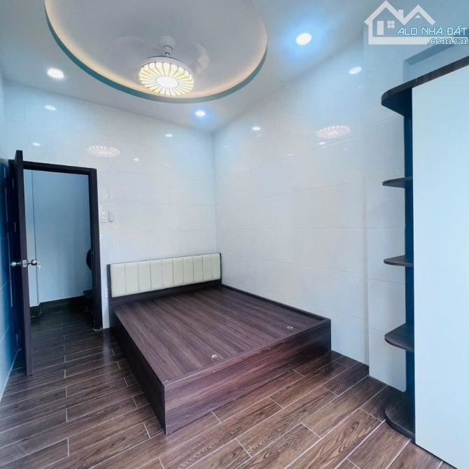 Bán nhà MẶT TIỀN Đỗ Thị Lời Q.3, 4 tầng, full nội thất, sổ vuông A4, tài lộc, nhích 5 tỷ - 1