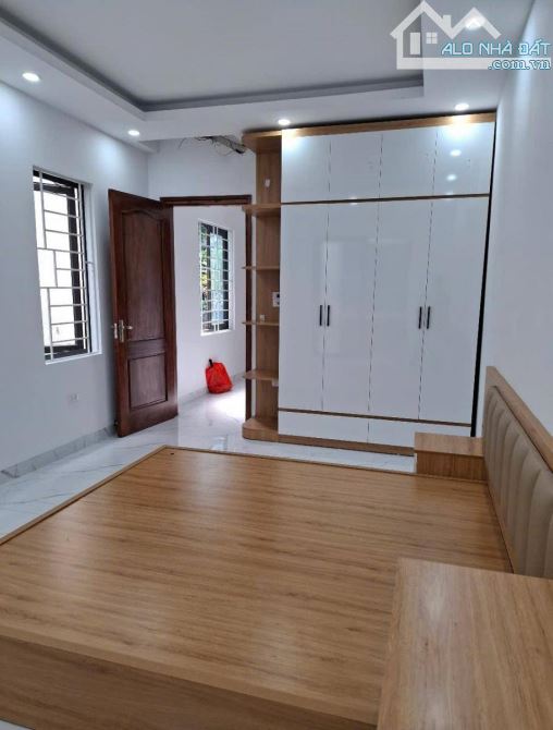 BÁN NHÀ PHAN ĐÌNH GIÓT-P LA KHÊ-LÔ GÓC-GẦN OTO-NHÀ MỚI-33M2-MT3,4-5 TẦNG 7,1 TỶ - 1