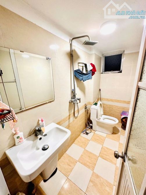 Nhà Siêu Đẹp Trích Sài 68m² – 5 Tầng, Ô Tô Vào Nhà, Giá 24 Tỷ - 1