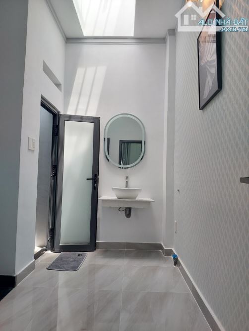 NHÀ ĐẸP VÀI BƯỚC RA QUANG TRUNG – VỊ TRÍ TRUNG TÂM GÒ VẤP. CHỈ HƠN3Đ - 1