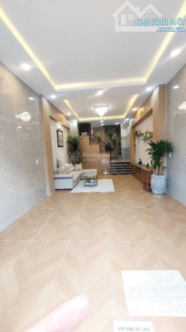 BÁN NHÀ MẶT TIỀN HẺM XE HƠI (XE HƠI VÀO NHÀ) - 5 TẦNG (4x13M) - BÙI MINH TRỰC, QUẬN 8 - - 1
