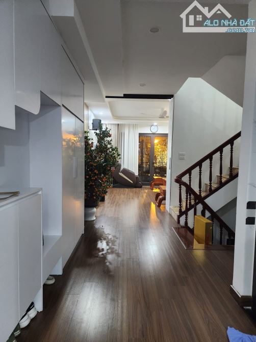 Mặt phố Vương Thừa Vũ quận Thanh Xuân 96m2 MT5m-5Tầng Thang Máy,2 Thoáng Kinh Doanh - 1