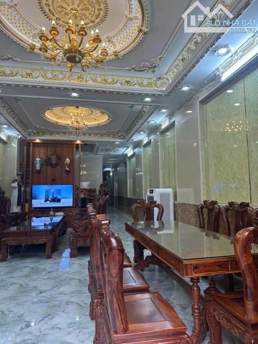 Bán nhà 2 mặt tiền trước sau đường Bình Đức, Lái Thiêu BD giá 16 tỷ - 1