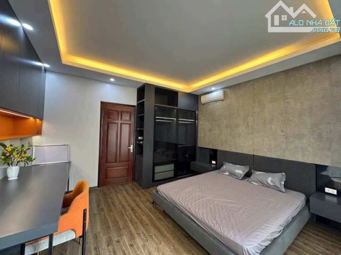 Bán nhà Xuân Đỉnh, DT 40m, MT 4,5, tặng nội thất, ô tô đỗ, gần công viên - 1