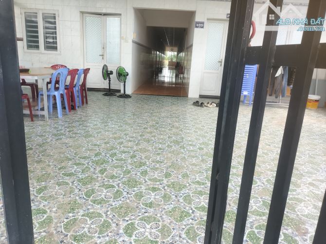 3,5 tỷ Hotel Đức Huệ Mỹ Thạnh Bắc - 1