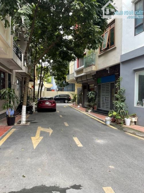 BÁN NHÀ PHỐ NGÔ THI NHẬM HÀ ĐÔNG, NHÀ ĐẸP DÂN XÂY, PHÂN LÔ 2 THOÁNG _DT:55M_GIÁ:13,7 TỶ - 1