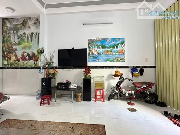 Bán nhà hẻm cạn đường Nguyễn Thái Học - 1