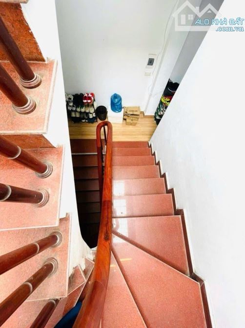 Nhà dòng tiền Pháo Đài Láng - doanh thu cao - khu vực đông dân - ngõ thoáng - 1