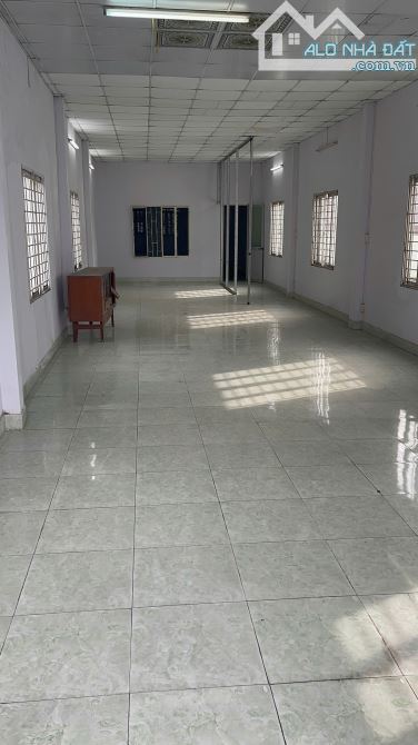 CHỦ GỬI BÁN NHÀ TRỆT LẦU TRỐNG SUỐT SHR - MẶT TIỀN KINH DOANH ĐỈNH - ĐƯỜNG TRẦN THỊ NĂM - - 1