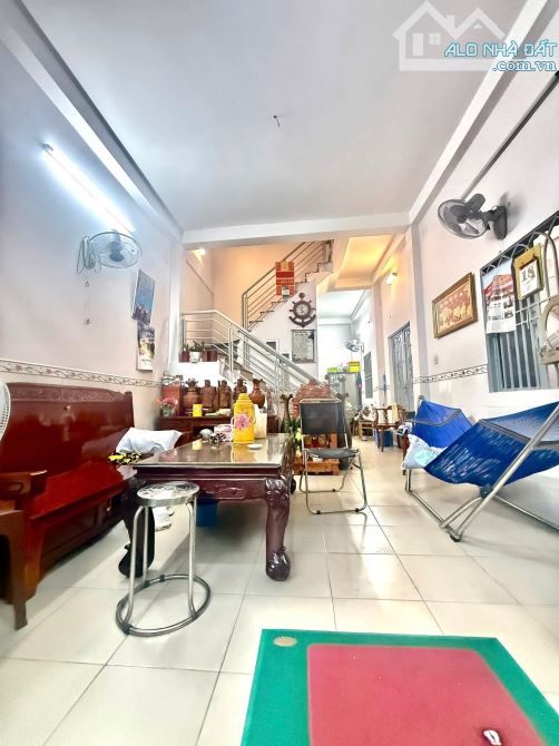 NHÀ 2 TẦNG (4,8m x 15m) - GẦN NGÃ TƯ AN SUONG - HẺM TRƯỚC NHÀ 5M - 1/ SONG HÀNH - 1
