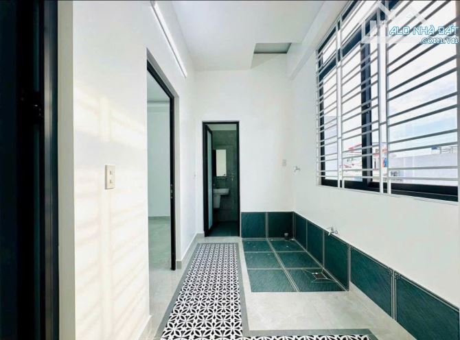 C.H.O T.H.U.Ê N.H.À Trần Nguyên Hãn , 45m2, 3 tầng, 3 ngủ chỉ 8 triệu - 1