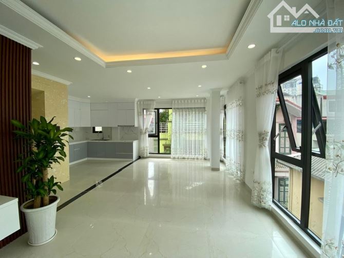 Nhà cực đẹp 42m2x7T thang máy. Đầy đủ nội thất, ô tô vào nhà phố Võ Chí Công, Phú Thượng. - 1