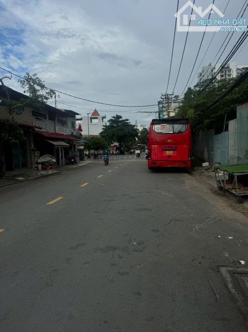 cho thuê nhà MT lý thánh tông 5x25 1 trệt 2 lầu sân thượng đường vỉa hè rộng vị trí đẹp - 1