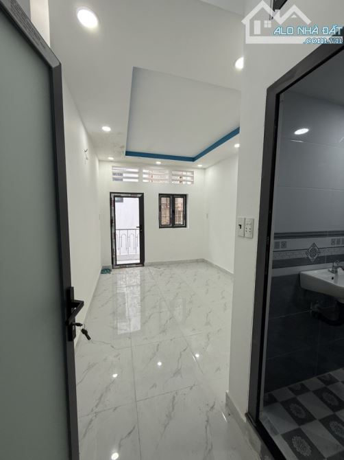 Bán nhà hẻm 30 lâm văn bền P Tân Kiểng Quận 7. 22m2 - 1
