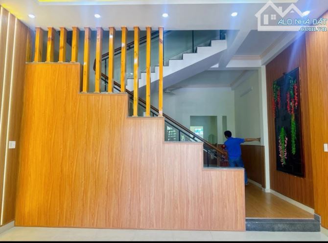 Nhà đẹp Khuê Trung, sát trường học , đường Nguyễn Quý Đức - 1