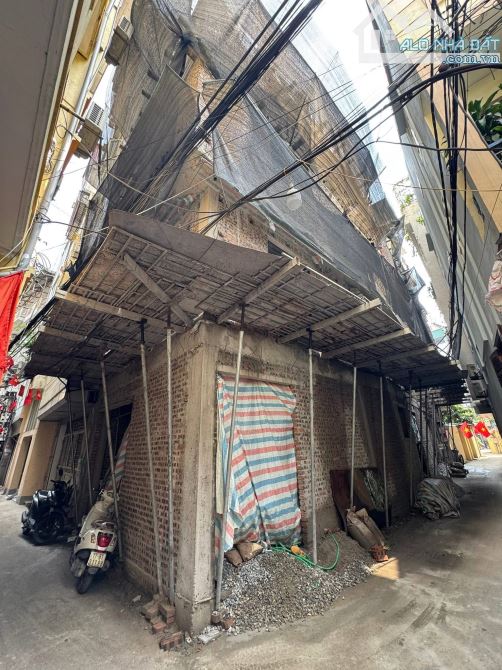 BÁN CHDV VŨ TÔNG PHAN - THANH XUÂN - DIỆN TÍCH 80M - 7 TẦNG - LÔ GÓC - TỔNG 21 PHÒNG - 1