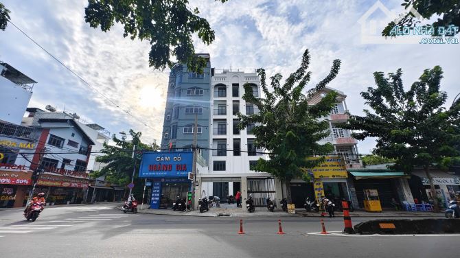 Bán Tòa Nhà CHDV Sân Bay Mặt Tiền Tân Sơn Gò Vấp 8x31m- Hầm 7 Tầng- HDT 300tr/ Th- 60 Tỷ - 1