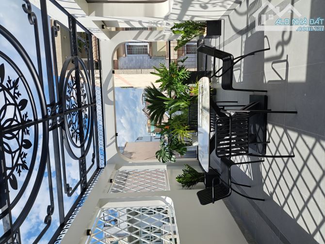 🚘 NHÀ 4 TẦNG ĐẸP – HẺM XE HƠI NGUYỄN VĂN KHỐI, P.11, GÒ VẤP ♦️ DT: 72m² (4x18) – 4PN (có - 8