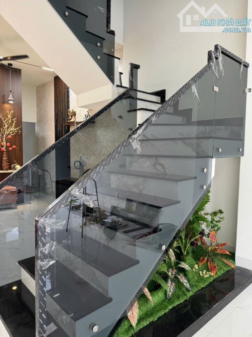 BÁN NHÀ ĐẸP - ĐẦY ĐỦ TIỆN NGHI - TẶNG FULL NỘI THẤT XỊN, 4Tỷ550 - 1