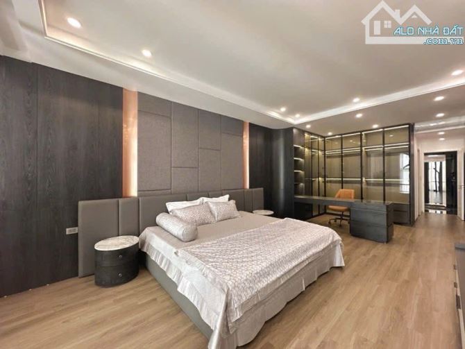 Hàng hiếm! Phố Minh Khai hàng xóm Time City, 10m ra ô tô tránh, 5 tầng thang máy - 1