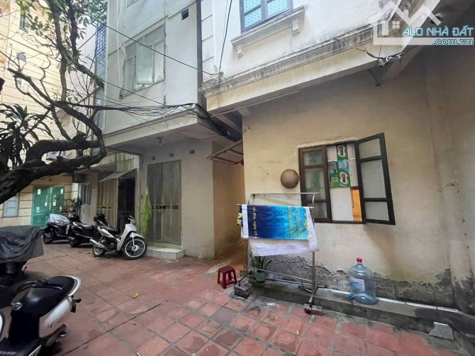 Cần bán gấp nhà siêu đẹp ngay phố Nguyễn Biểu 18m 5 tầng 3mt giá 2.5 tỷ Ba Đình - 1