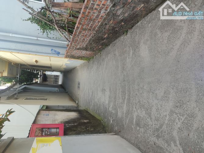 BÁN ĐẤT BÁT KHỐI 📐 Diện tích: 50m² 📏 Mặt tiền: 7m – Sổ vuông đẹp 💸 Giá: Nhỉnh 6 tỷ 📍 V - 1