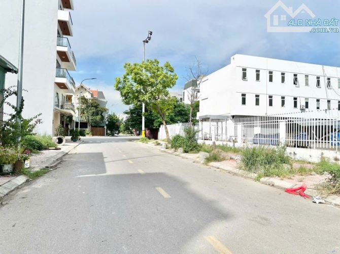 🌟 Bán lô đất 54m² mặt chợ đầu mối hoa quả – Hồng Bàng, Hải Phòng, giá rẻ hướng Đông Nam, - 1