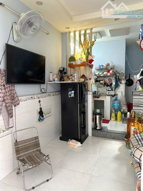 Nhà 3 tầng Nguyễn Thị Tần P. Chánh Hưng. Giá 2,98 tỷ TL ít - 1