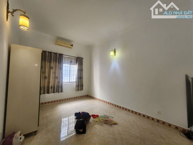 BÁN NHÀ GẦN CHỢ VŨNG TÀU 1 TRỆT 2 LẦU HẺM 2 XE HƠI TRÁNH NHAU 76m2 GIÁ CHỈ 6t8 - 1