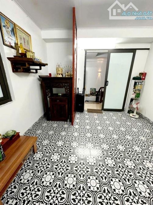 Bán nhà khu vực hồ tùng mậu - nhà đẹp - lô góc - 1