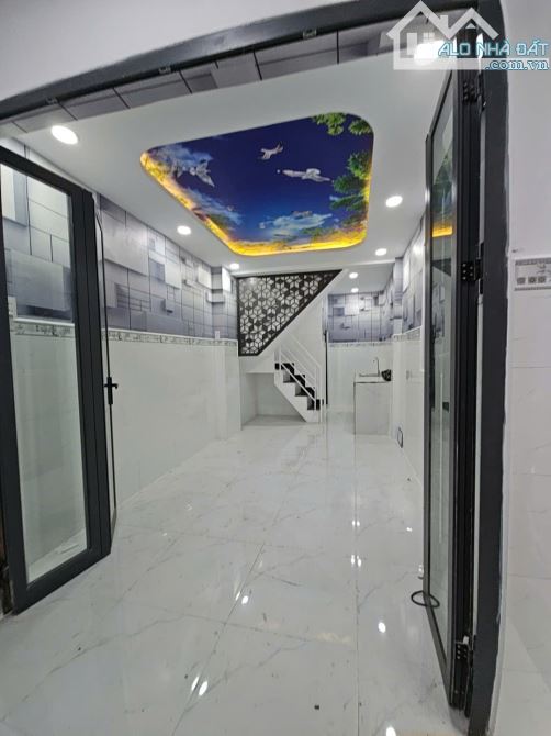 SÁT MẶT TIỀN HẺM NGANG 3.5 M  DIỆN TÍCH 23.5M2 ĐÚC BÊ TÔNG  Q4 HƠN 2 TỶ - 1