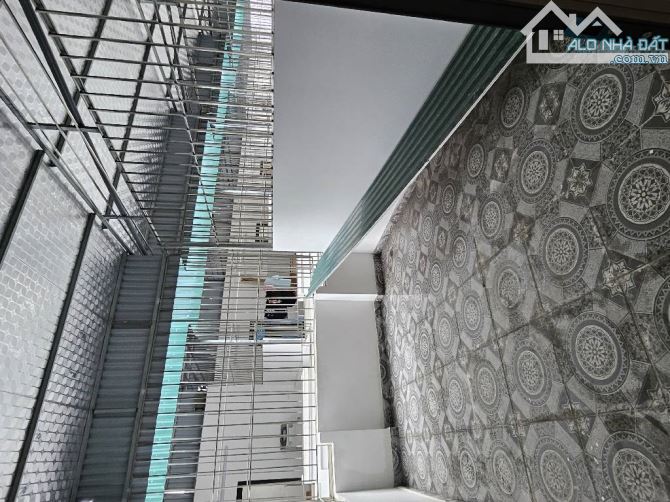 PHÚC LỢI 5 TẦNG - OTO ĐỖ - NHỈNH 5 TỶ - 1