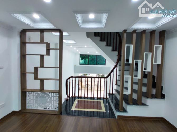 NHÀ MỚI TINH – TRUNG TÂM ĐÔNG MỸ – 55M 5 TẦNG , NHỈNH 6 TỶ, NHÀ MỚI ĐẸP, Ô TÔ ĐỖ CÁCH 10M - 1