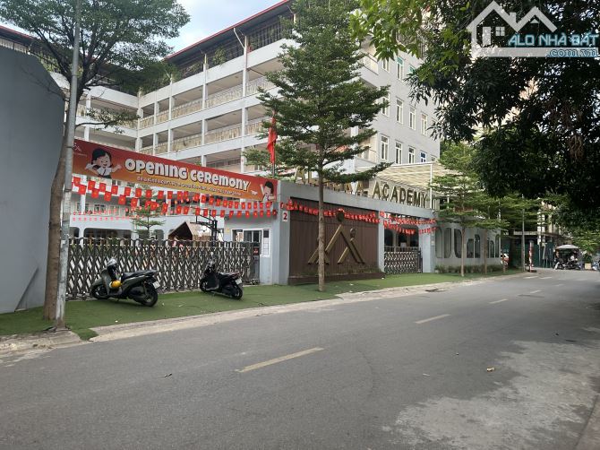 Bán gấp Biệt Thự Mặt Phố Thọ Tháp , Cầu Giấy, 190m2 , 4 tầng , MT14m giá 84.5 tỷ TL - 1